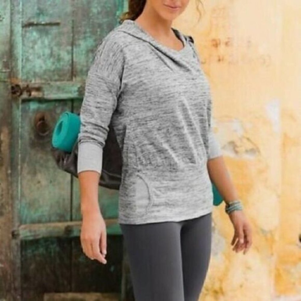 Athleta Batwing Robin Pull On Cowl Neck Sweatshirt Size Small